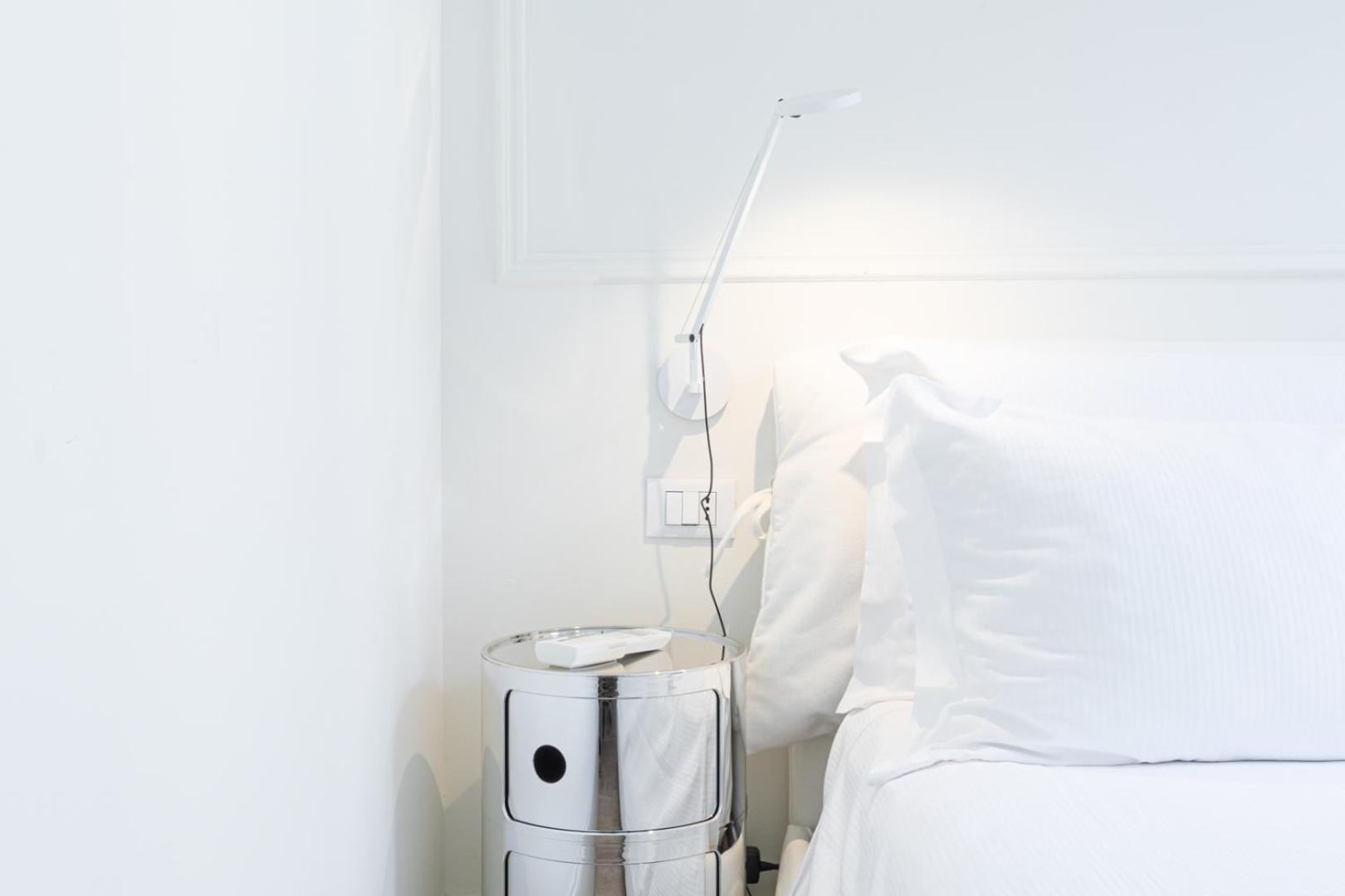 Centrale Suite With Balcony - Top Collection Μιλάνο Εξωτερικό φωτογραφία