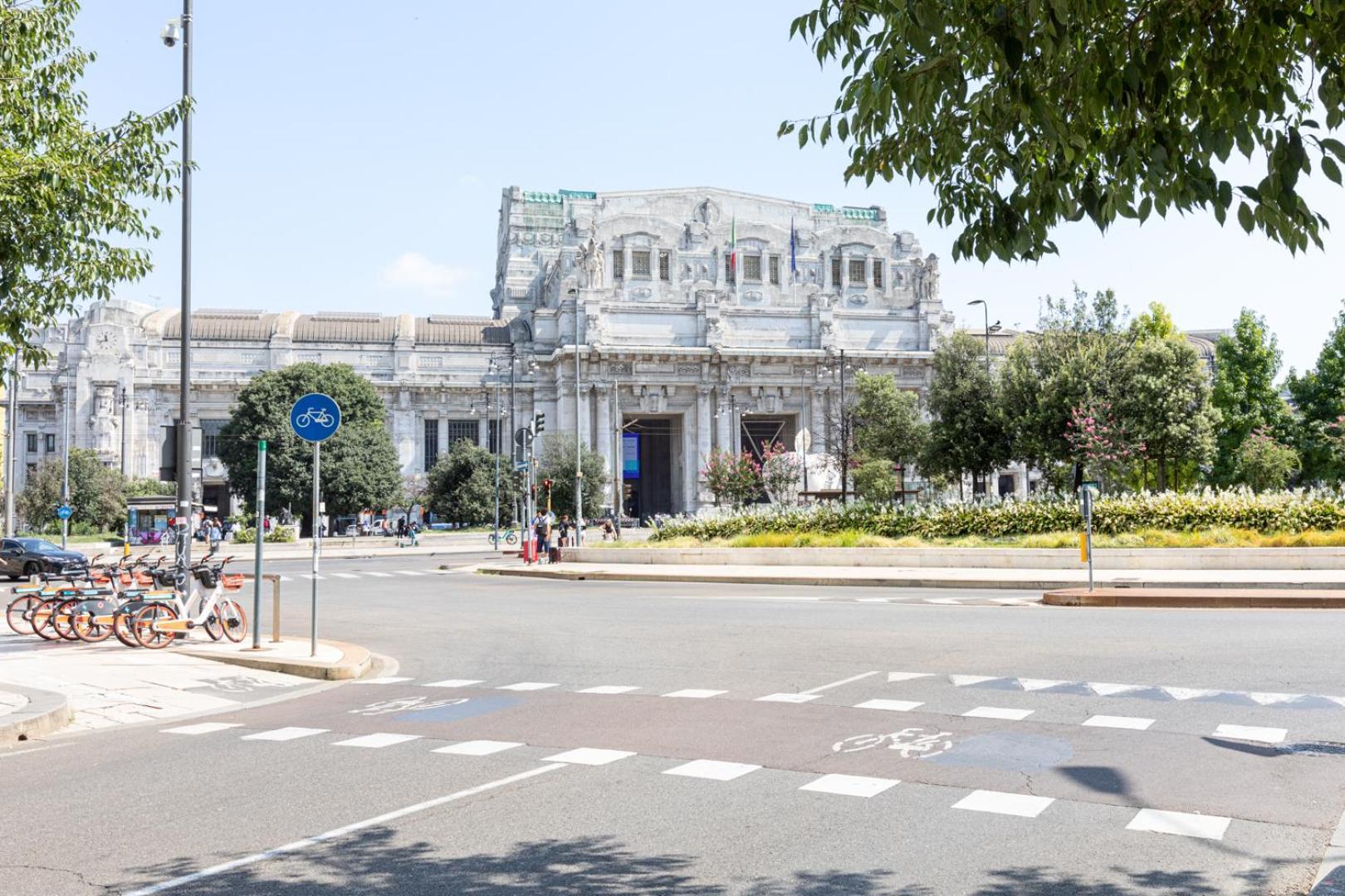 Centrale Suite With Balcony - Top Collection Μιλάνο Εξωτερικό φωτογραφία