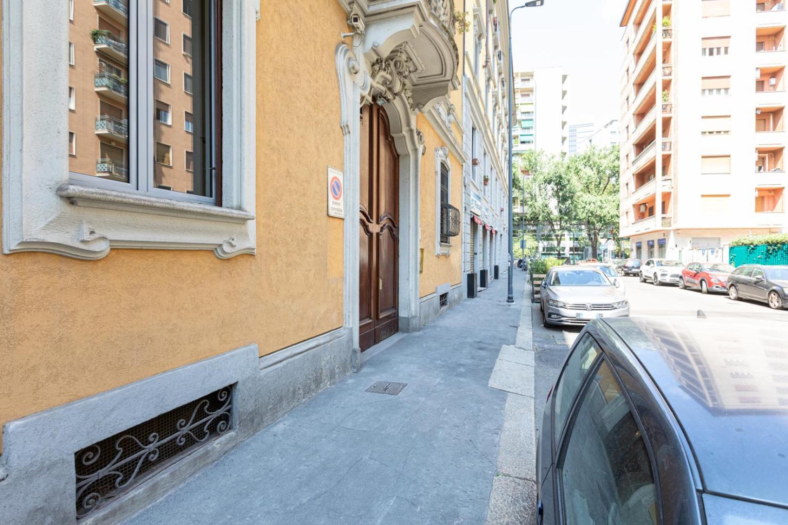 Centrale Suite With Balcony - Top Collection Μιλάνο Εξωτερικό φωτογραφία